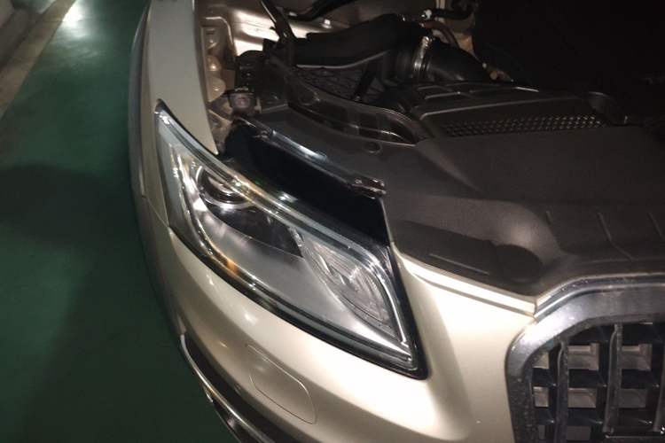 Used Audi Q5 2017 Plus 40 TFSI Technology Model Right Front Headlight