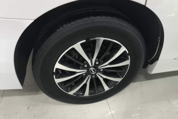Used GAC Trumpchi M8 2023 Lingxiu Series 390T Luxury Edition Right Rear Wheel Hub