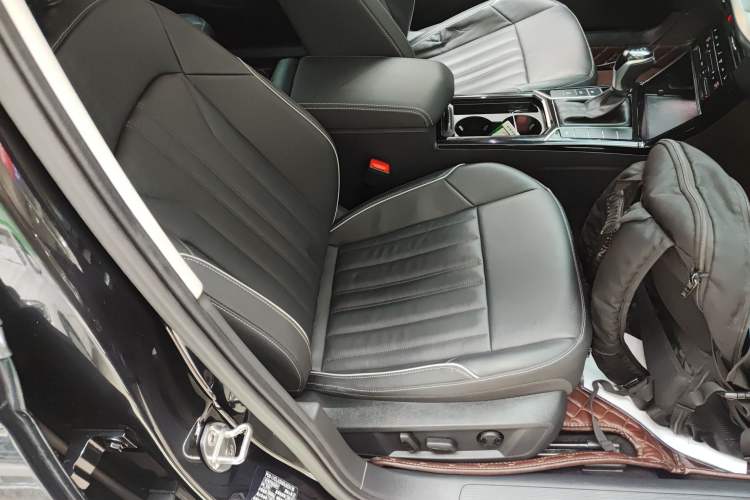 Used Volkswagen Passat 2023 Revised 330TSI Elite Edition Right Front Seat