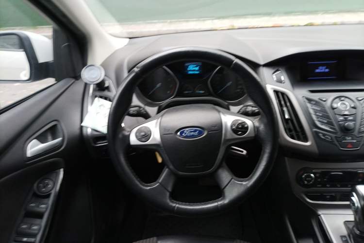 Used Ford Focus 2012 Hatchback 1.6L Automatic Fashion Edition
