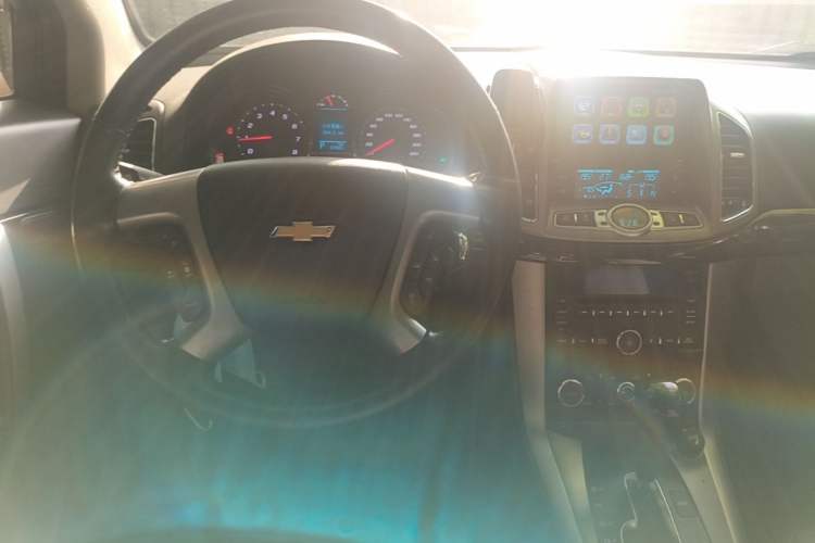 Used Chevrolet Captiva 2017 2.4L 4x4 Flagship Edition 7-Seater
