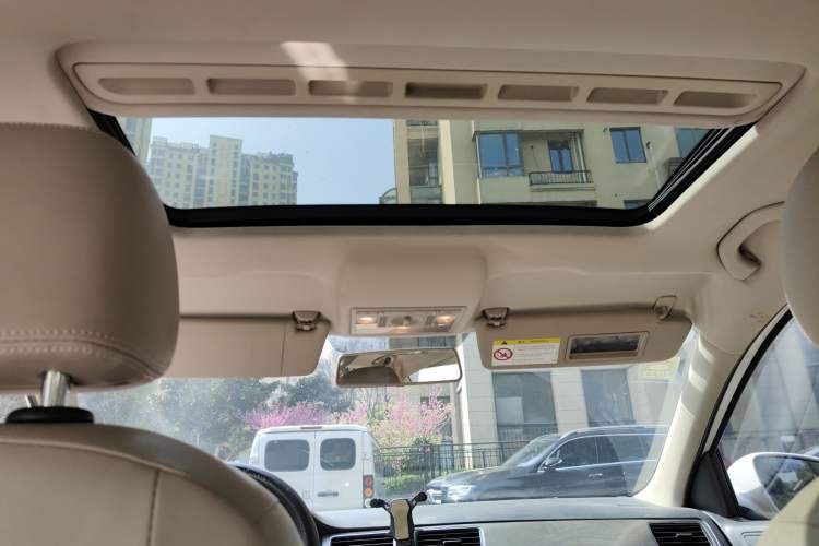 Used Volkswagen Santana 2013 1.6L Automatic Comfort Edition Headliner