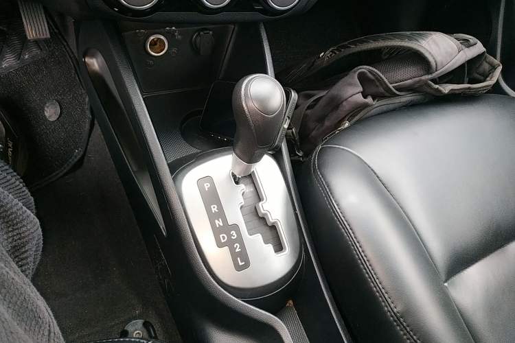 Used Kia K2 2015 Sedan 1.4L Automatic GLS