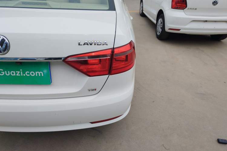 Used Volkswagen Lavida 2013 1.4TSI DSG Comfort Edition Right Rear Taillight