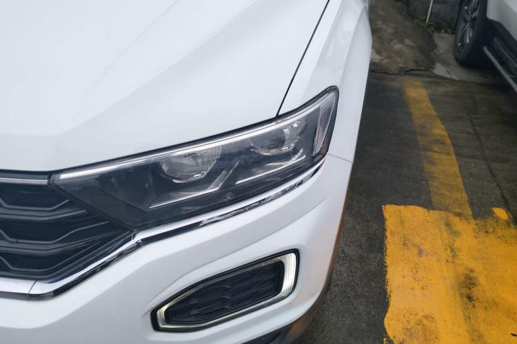 Used Volkswagen T-ROC 2020 280TSI DSG Two-Wheel-Drive Elite Version