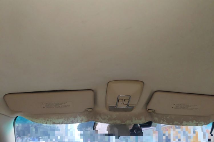 Used Lotus L5 2011 Sedan 1.6L Automatic Fashion Edition