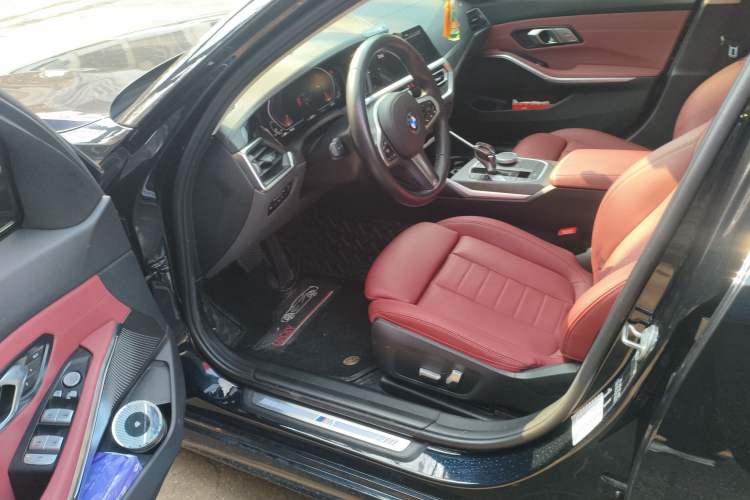 Used BMW 3 Series 2021 Second Facelift 325Li M Sport Package
