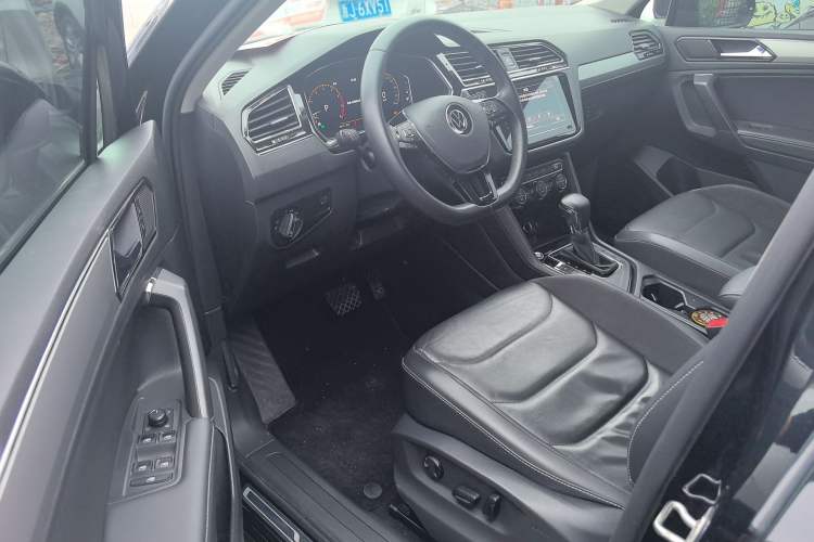 Used Volkswagen Tiguan L 2021 330TSI Automatic Two-Wheel Drive Smart Edition