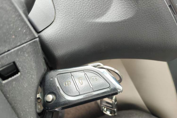 Used Ford Focus 2015 Sedan 1.6L Automatic Comfort Model Vehicle Key