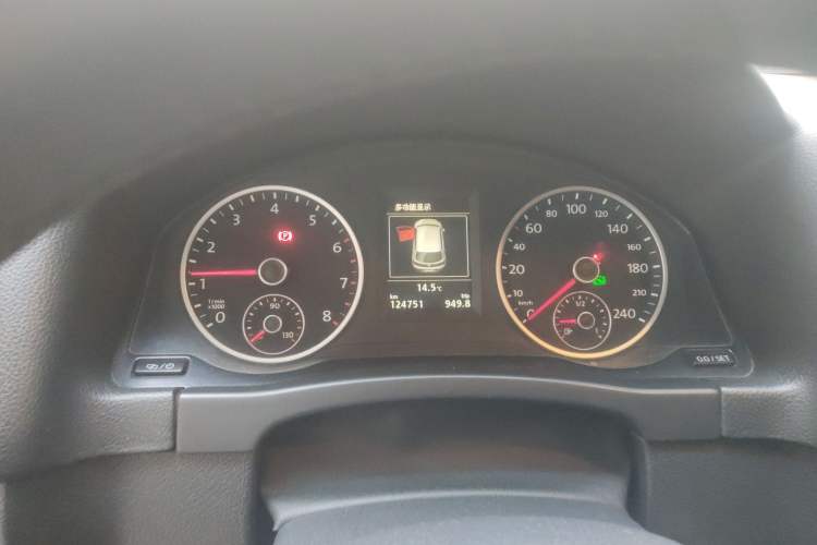 Used Volkswagen Tiguan 2015 2.0 TSI Automatic All-Wheel Drive Flagship Edition
