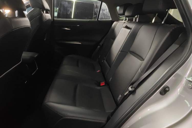 Used Toyota Venza 2023 2.0L CVT Two-Wheel Drive Prestige Version