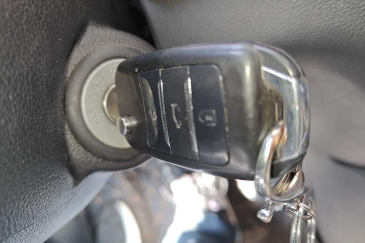 Used CHANGAN Benni 2015 1.4L IMT Prestige Model China V Standard Vehicle Key