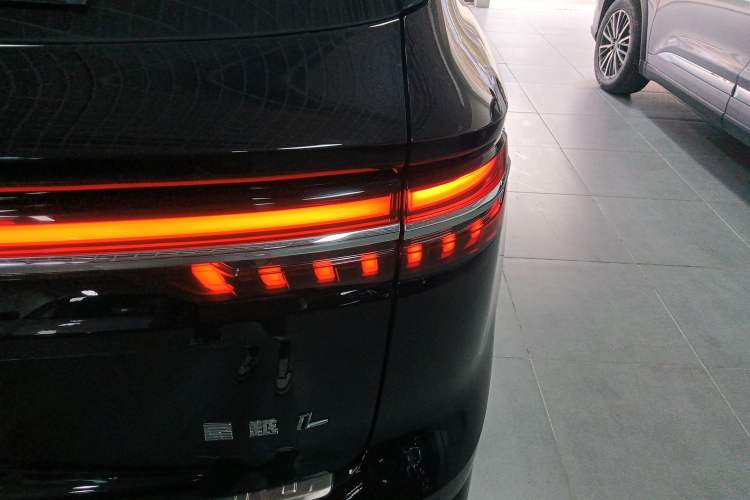 Used Geely Auto Monjaro L 2021 2.0TD DCT EVO Two-Wheel Drive Prestige Version
