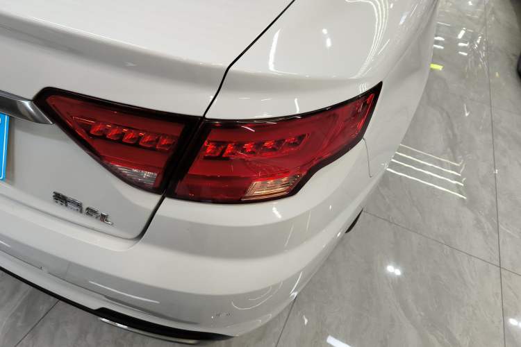 Used Geely Auto Emgrand GL 2018 1.4T DCT Elite Smart Connectivity Version
