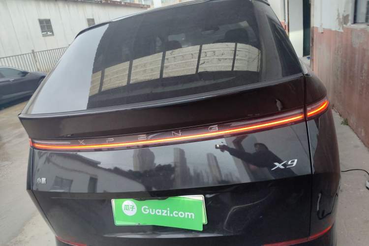Used XPeng X9 2024 702 Ultra-Long Range Max
