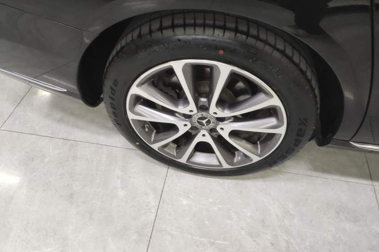 Used Mercedes-Benz E-Class 2019 E 260 L 4MATIC
