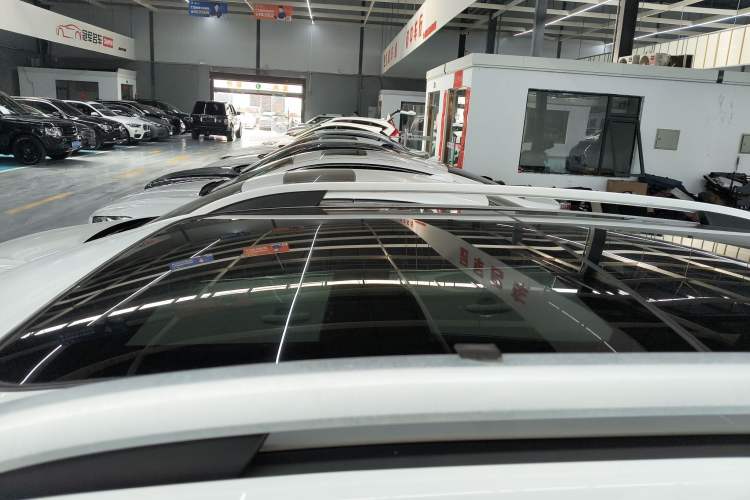 Used Roewe RX5 2020 20T Automatic 4G Connected Million Edition
