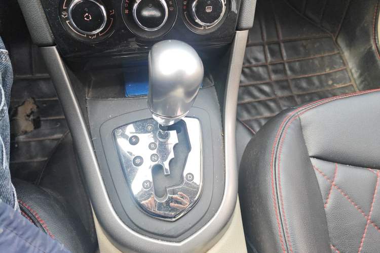 Used Peugeot 408 2013 2.0L Automatic Comfort Edition
