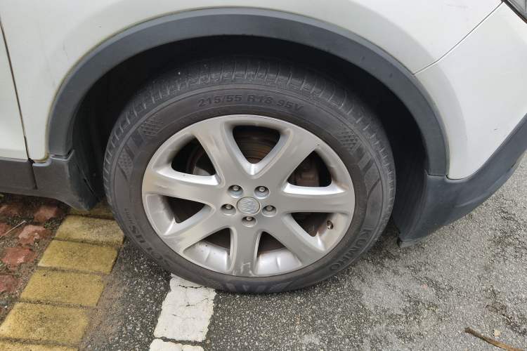 Used Buick Encore 2014 1.4T Manual Two-Wheel Drive Urban Advanced Model
