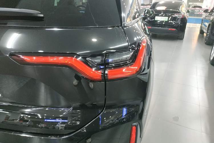 Used Nio ES6 2022 75 kWh Performance Version
