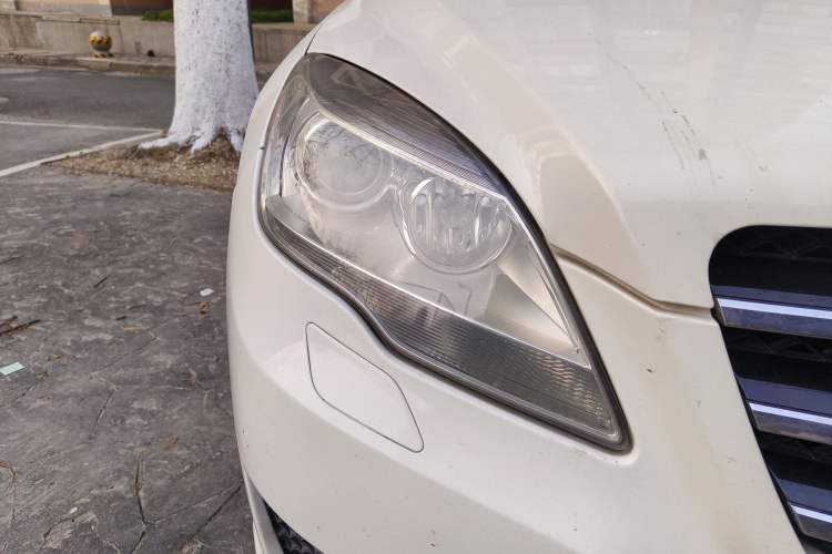 Used Mercedes-Benz R-Class 2011 R 300 L Business Model