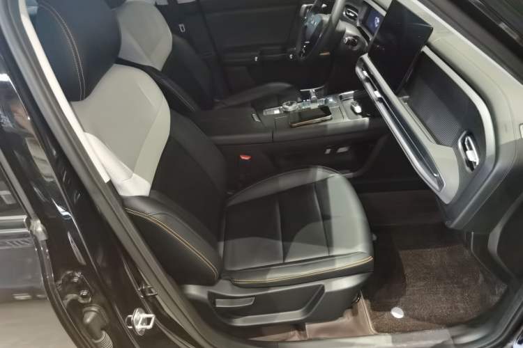 Used BAIC Off-Road BJ30 2024 1.5T Light Wilderness Air Edition
