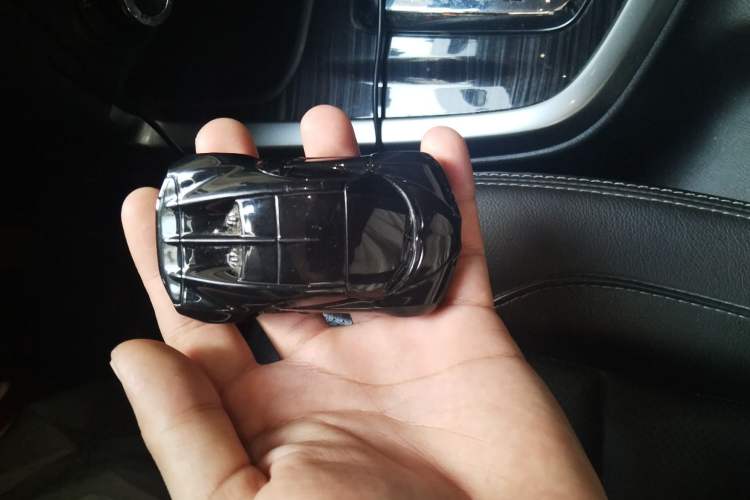 Used Nissan Terra 2018 2.5L Automatic 4x4 Flagship Edition Vehicle Key