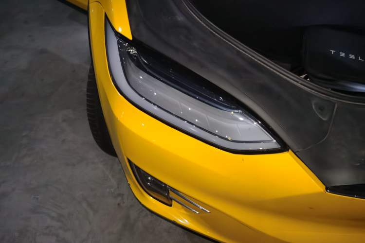 Used Tesla Model X 2019 Long-Range Version Right Front Headlight