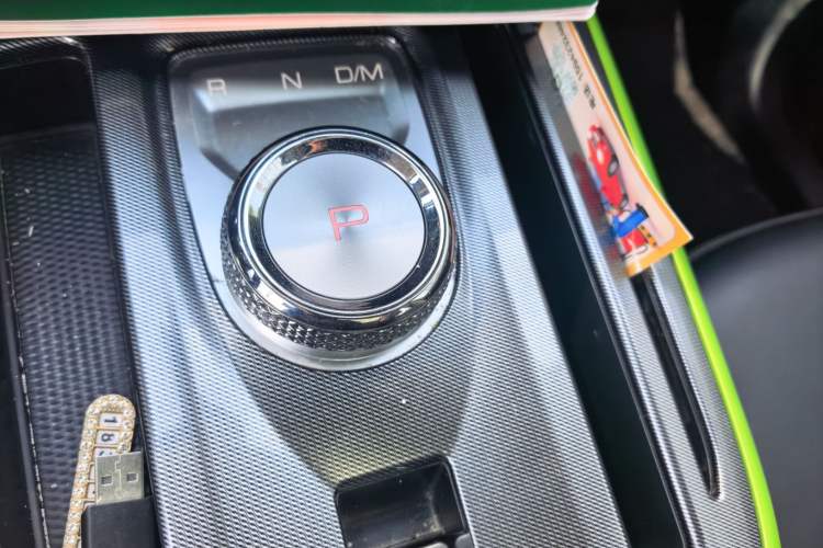 Used Haval JOLION 2021 1.5T Automatic Four-Door Version Gear Lever