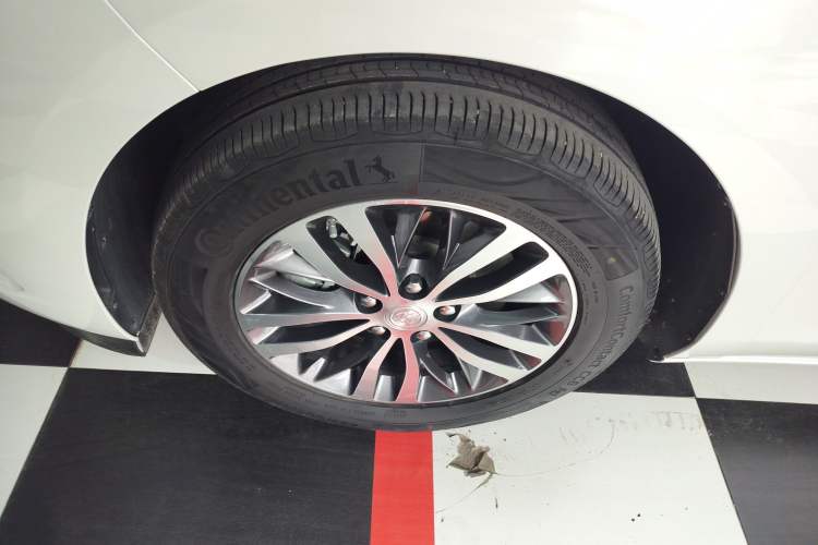 Used Buick GL8 2022 ES Landtrek 653T Comfort Edition
