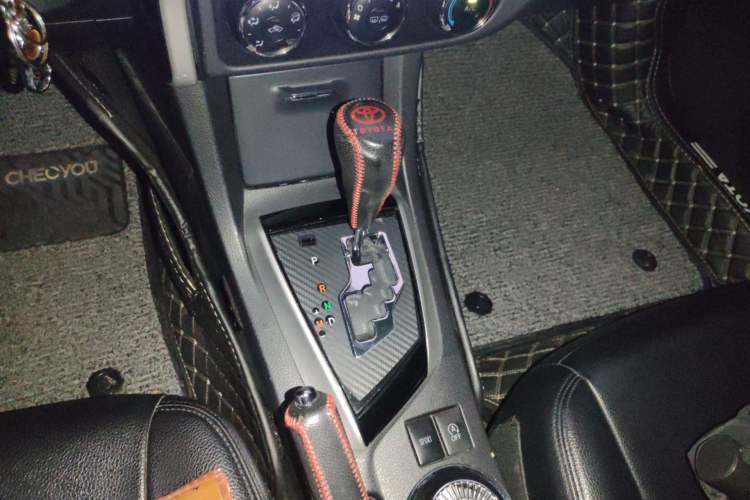 Used Toyota Corolla 2017 Revised Version 1.2T S-CVT GL Gear Lever