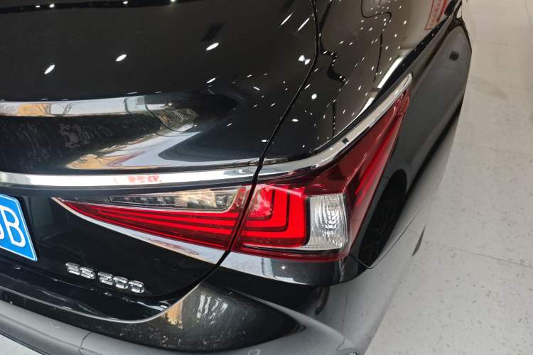 Used Lexus ES 2023 200 Excellence Edition