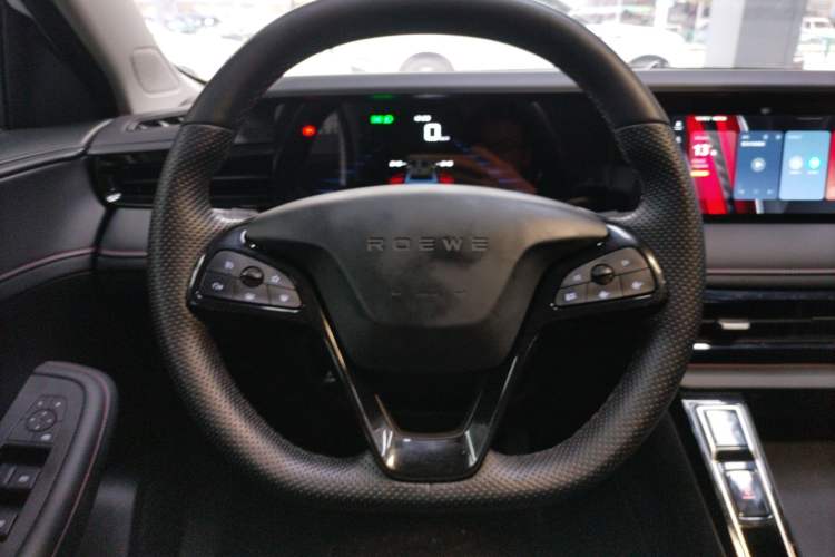 Used Roewe i5 2023 1.5L CVT Luxury Edition
