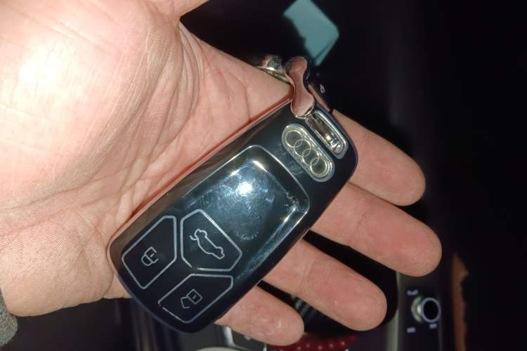 Used Audi A4L 2017 40 TFSI Ambition Edition