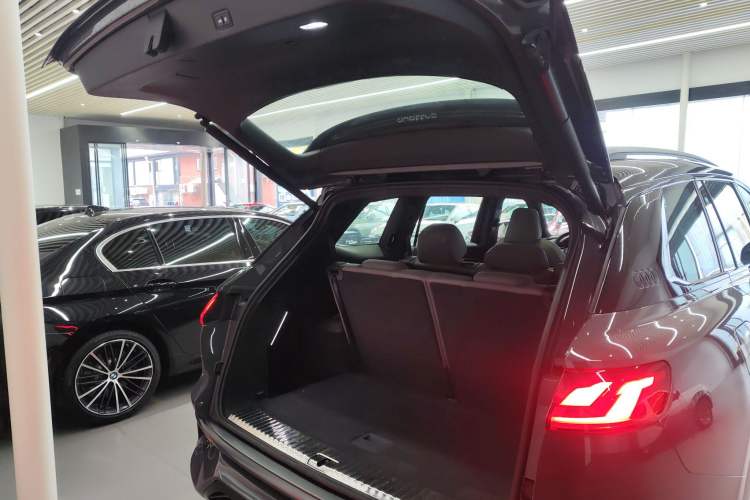 Used Audi Q6 2023 45 TFSI quattro Qiyun Edition Flying Rider Package
