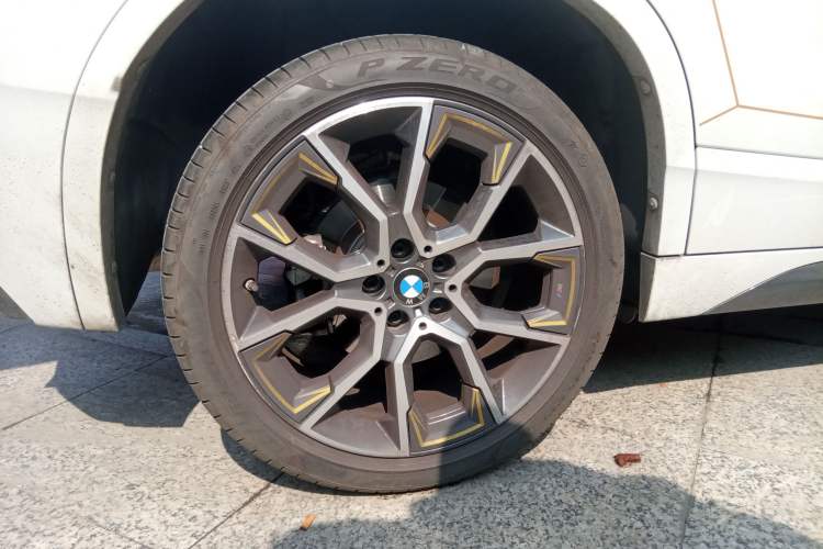 Used BMW X2 2023 xDrive 25i Shining Edition
