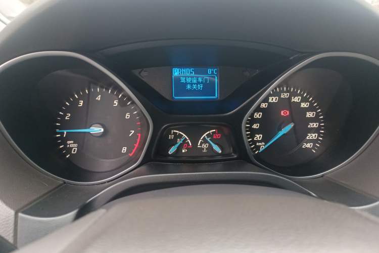 Used Ford Focus 2012 Sedan 1.6L Automatic Fashion Edition