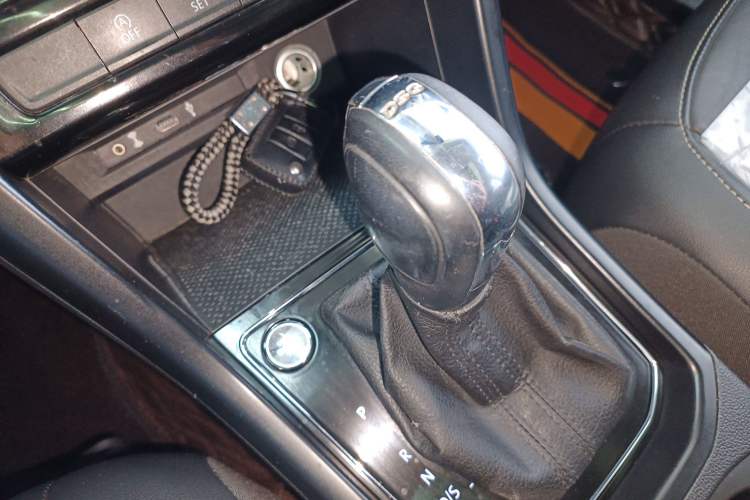 Used Volkswagen Touran 2018 Volkswagen Touran L 280TSI DSG Comfort Edition 7-seater