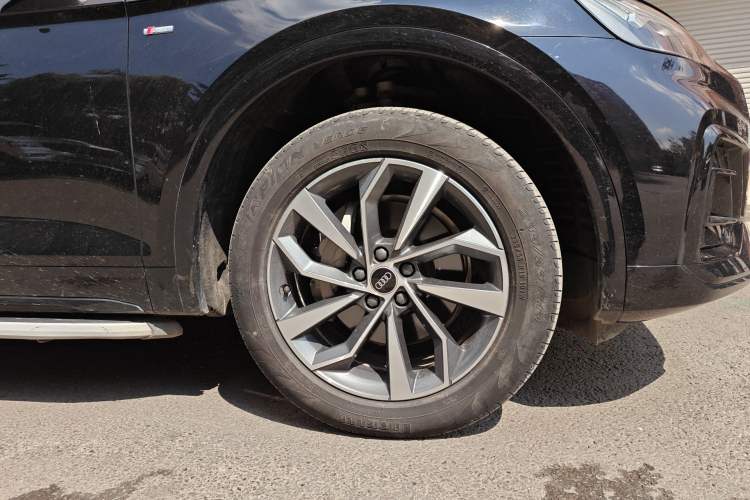 Used Audi Q5L 2022 Updated 40T Luxury Dynamic Edition Right Front Wheel Hub