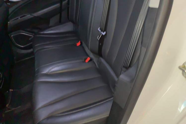 Used Geely Auto Emgrand GT 2020 Revised 1.8T Navigation Edition Left Rear Seat