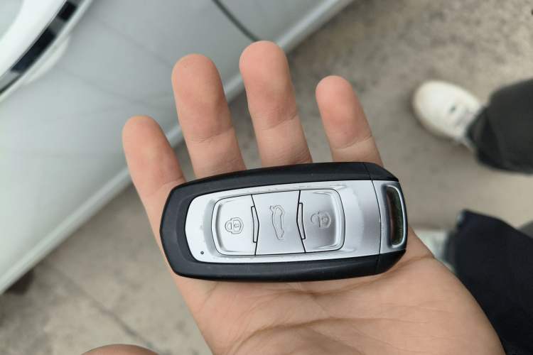 Used Geely Auto Vision 2019 Upgraded Model 1.5L CVT Luxury Version China VI Standard