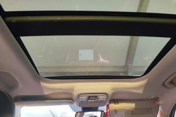 Used Geely Auto Emgrand X7 Sport 2016 1.8TD Automatic Smart Model Headliner