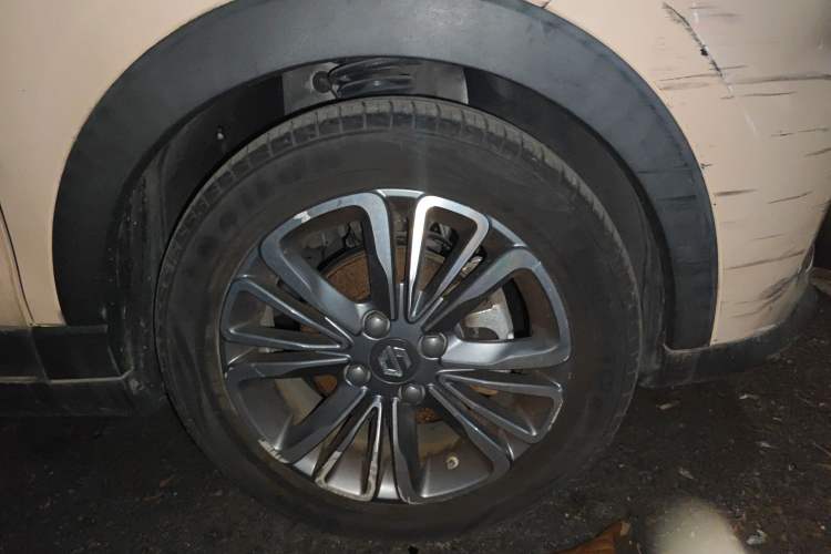 Used Leapmotor T03 2021 400 Micro-Sugar Version Right Front Wheel Hub