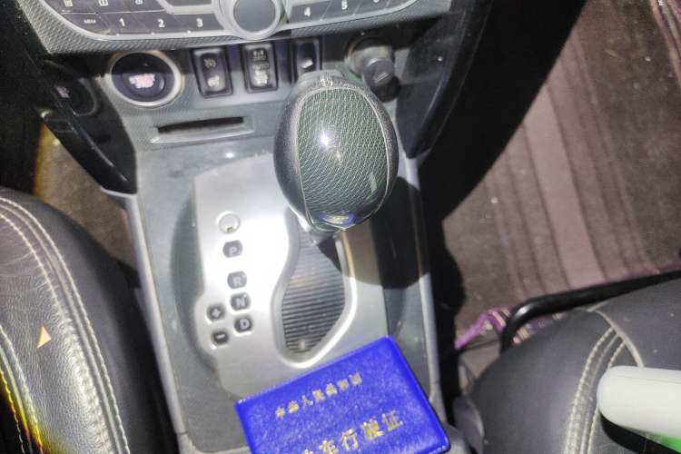 Used Renault Koleos 2012 2.5L 4x4 Comfort Edition with Navigation
