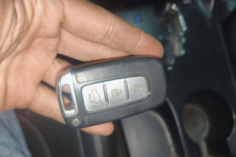 Used Hyundai ix35 2012 2.4L Automatic Two-Wheel Drive Prestige Edition GLS Interior 1