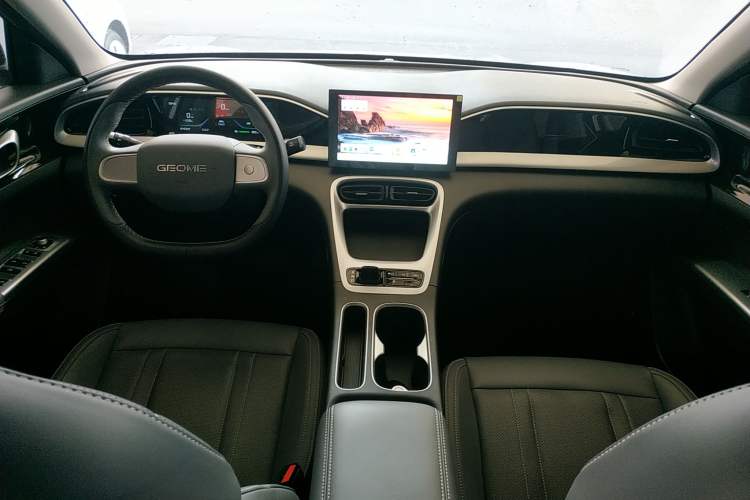 Used Geely Galaxy Geome 2025 310km Youth Edition
