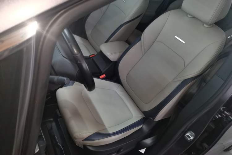 Used SAIC MAXUS G50 2019 1.5T Automatic Luxury Edition China VI Standard
