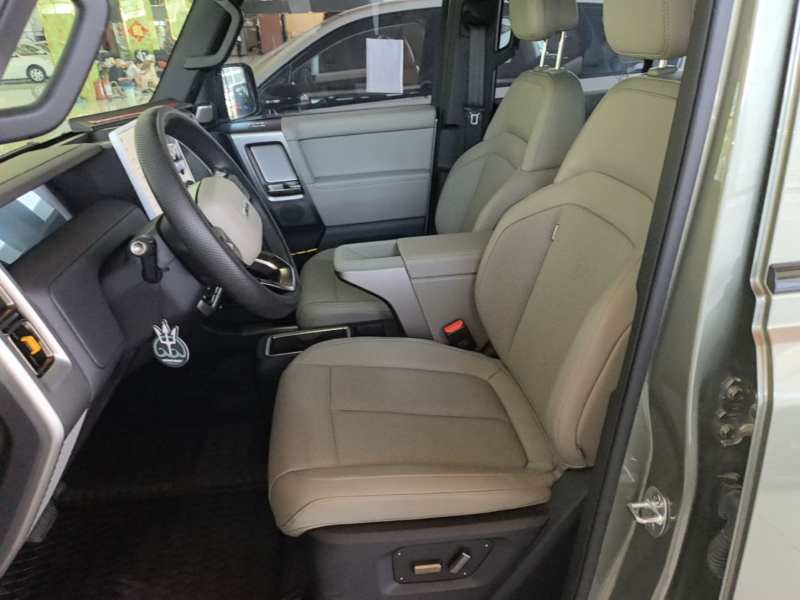 Used iCAR V23 2026 Model 401 Two-Wheel Drive Super Sports Edition — 14