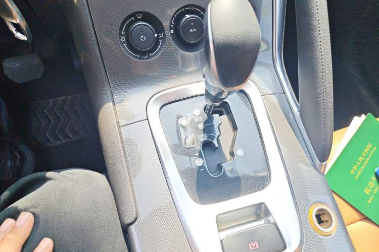 Used Peugeot 3008 2016 2.0L Automatic Classic Edition