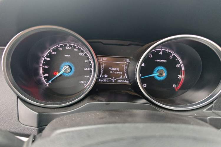 Used Zotye SR7 2016 1.5T CVT Cube Heart Edition China V Standard Instrument Cluster